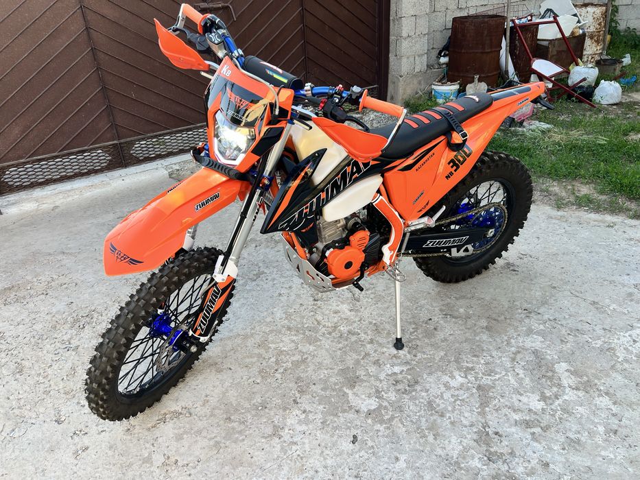 Мотоцикл Zuumav K8 NB300