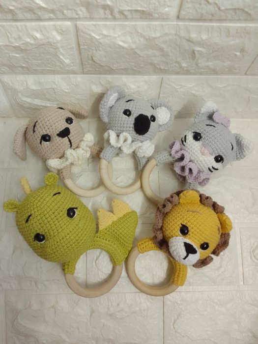 Ръчно плетени играчки