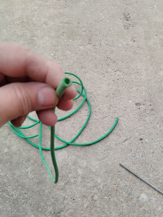 Подвязка деревев и винограды