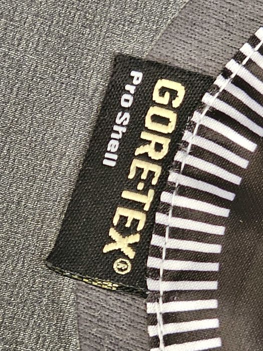 Яке шел shell от най-висок клас Burton AK трислоен Goretex Pro Shell