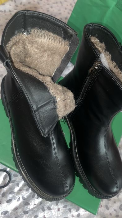 Зимний обувь новый 40размер