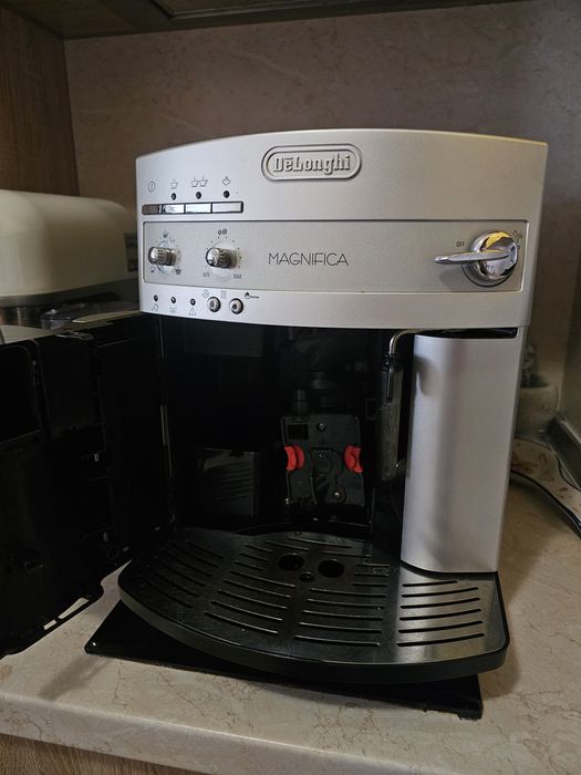 Delonghi Maggnifica Кафемашина