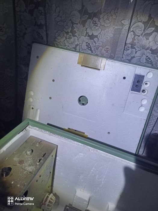 Incubator automat producție rusească