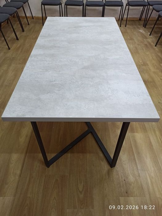 Столы ,стулья и доска