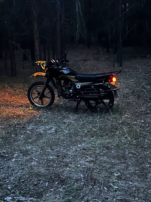 Продам Suzuki GSX 200 кубов