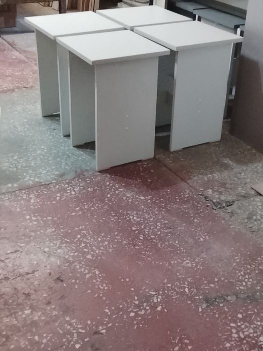 Продам табуретки.