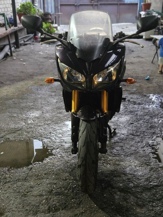 Продам мотоцикл ямаха FZ1