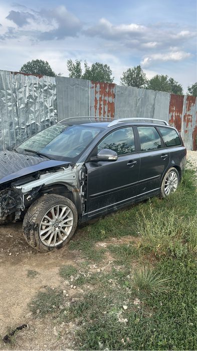 Volvo v50 pentru dezmembrari