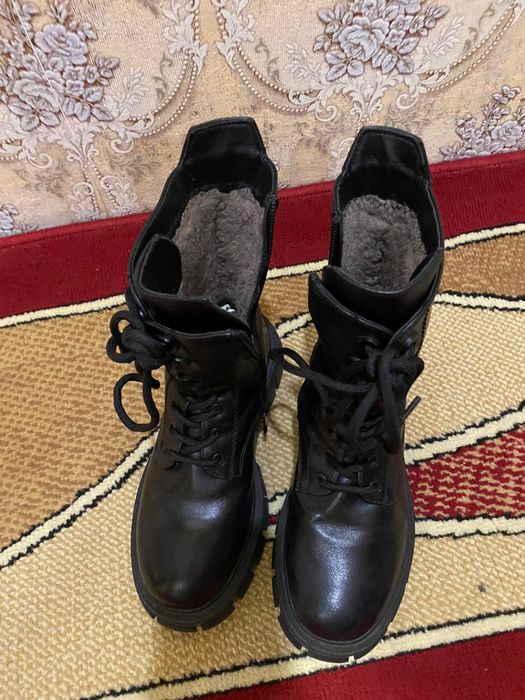 Продам сапожки зимние