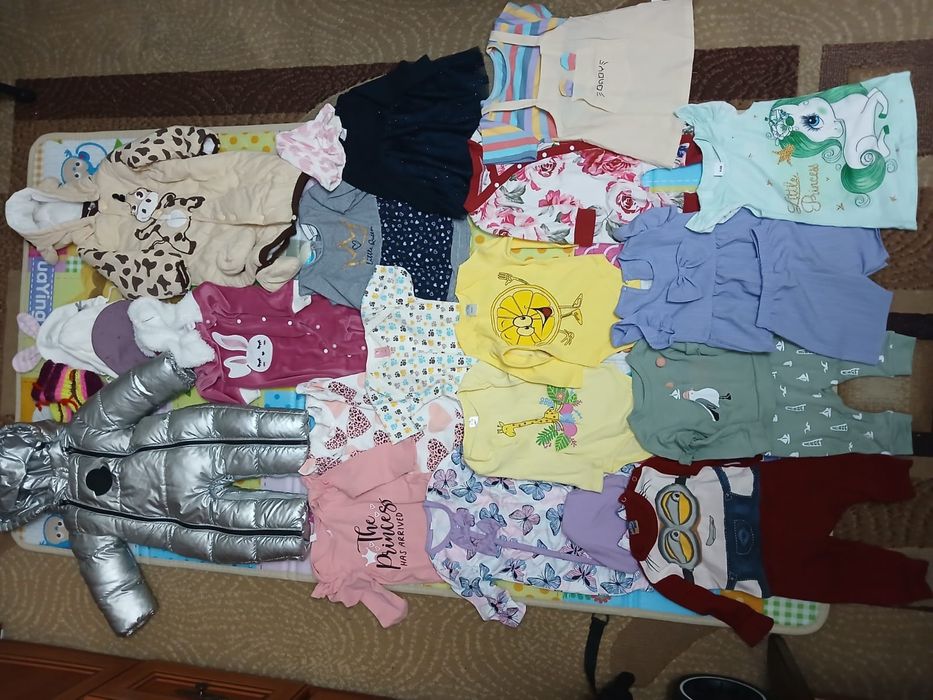 Продам пакет вещей на девочку
