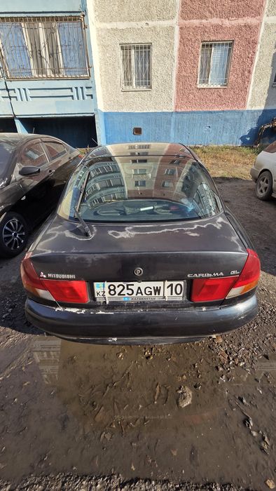 Mitsubishi carisma 1998