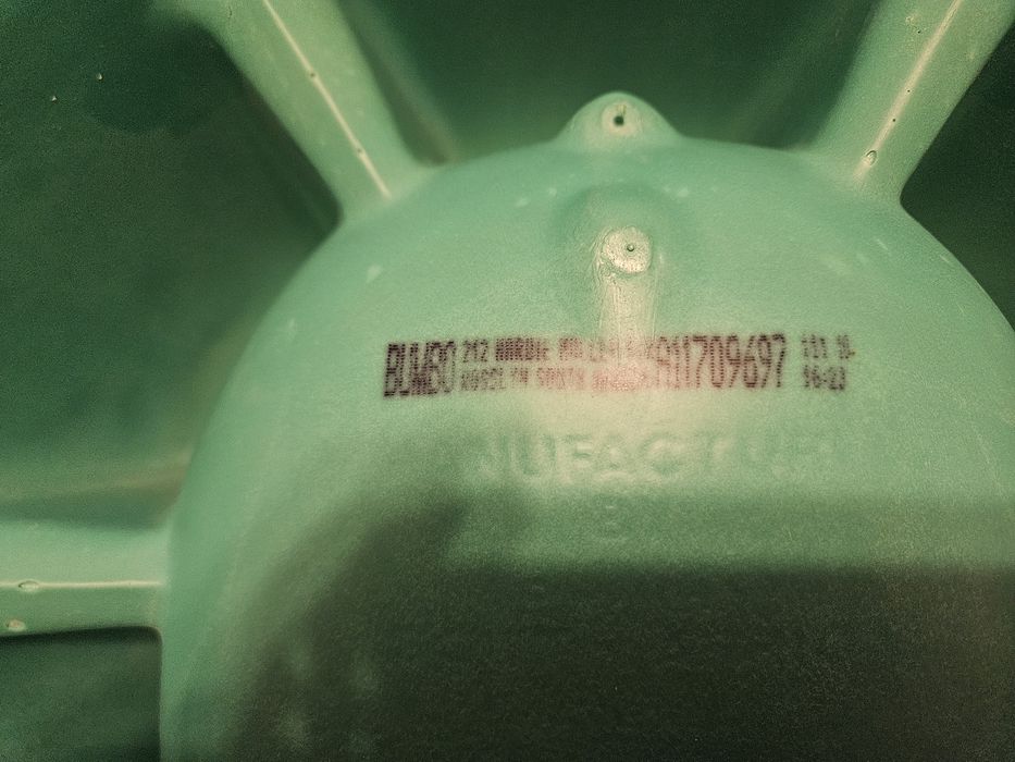 Scaun bebeluși Bumbo cu tăviță