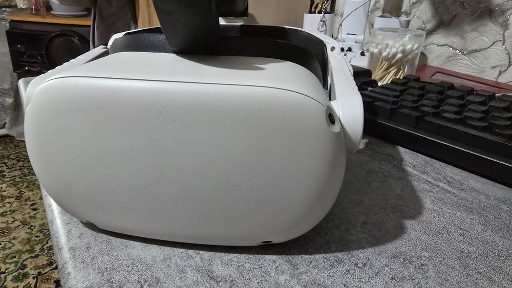 Meta Quest 2 128GB VR шлем + 2 контроллера