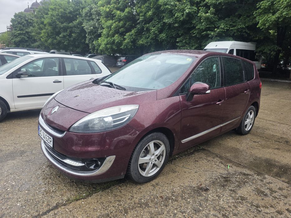 RENAULT Unknown Model 2012 — imagine 3