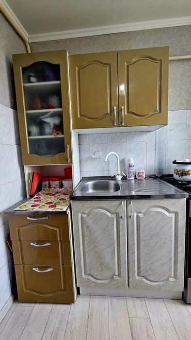 Продам кухонный шкаф