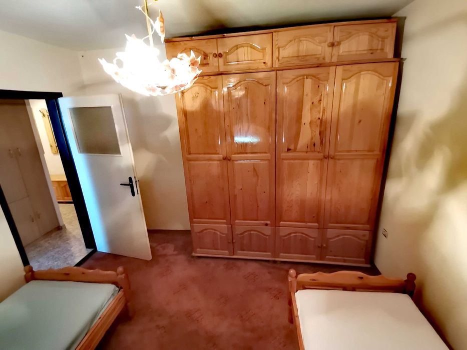 Дава се под наем Двустаен апартамент в Бургас, Изгрев - 68 кв.м за 204 € - Снимка #4