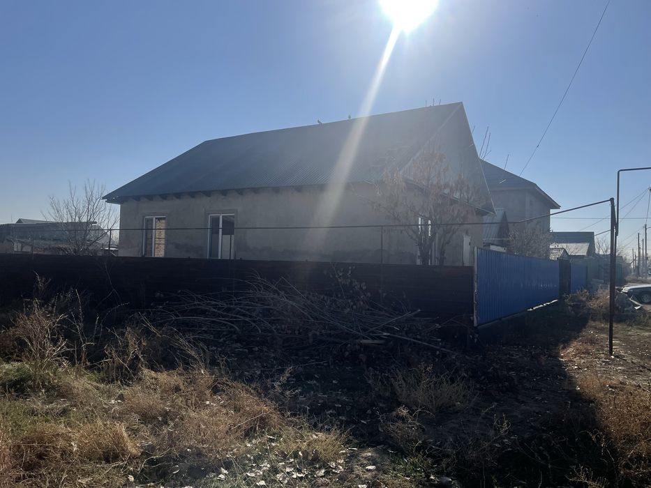 Продаю дом в поселке Екпинды