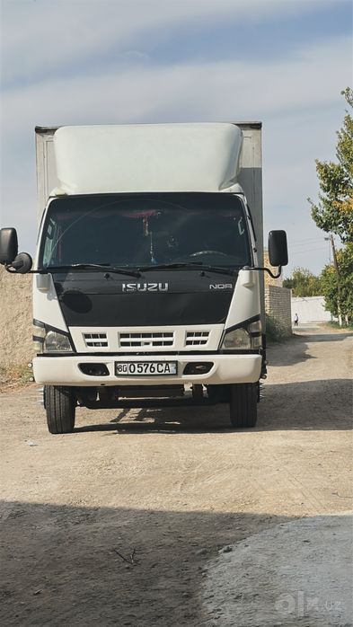 Isuzu sotiladi Yili 2011 prabeg 8 krug