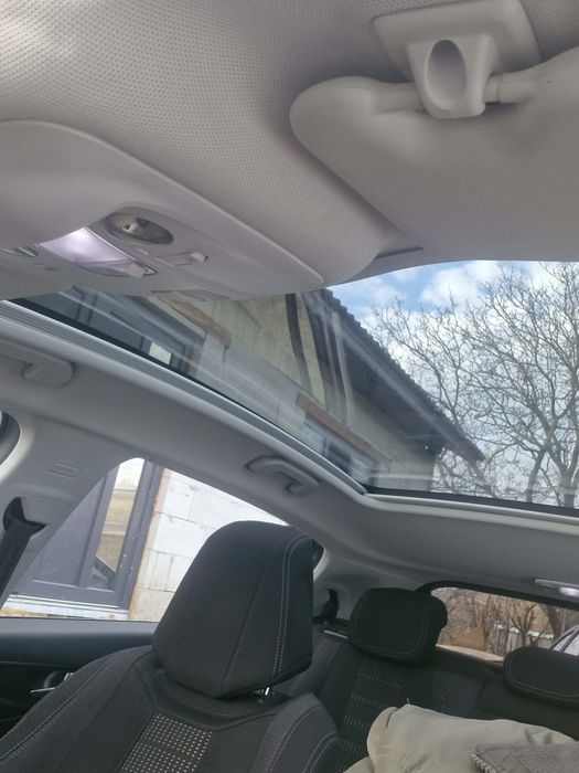 Vând urgent Peugeot 308 1.2  cp 130 benzina euro 6