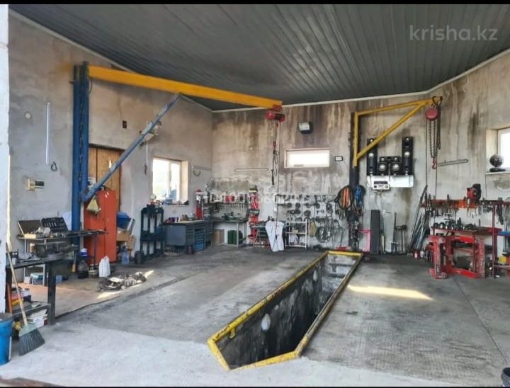 Сдаётся в аренду ремонтная база