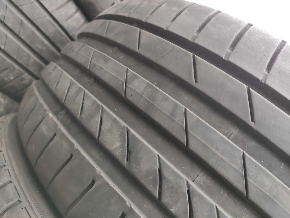 2бр Летни гуми 245 35 20 - Kumho - DOT 2022