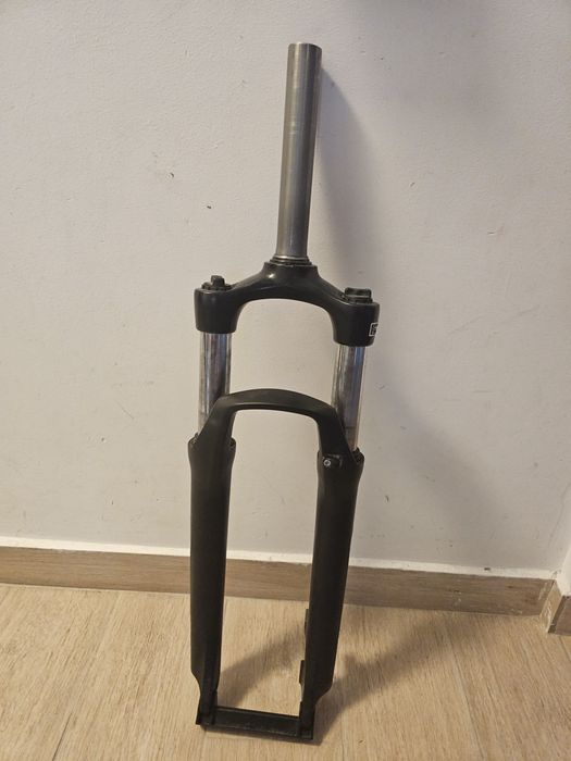 Furcă suspensie SR Suntour XCM 26"