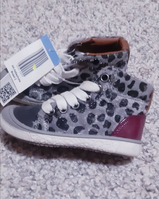 Ghete fete mărimea 23