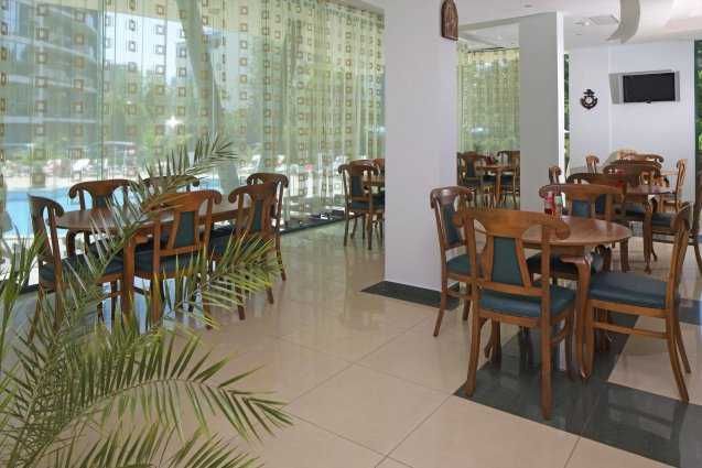 Продава се Хотел в к.к. Слънчев бряг - 6070 кв.м за 742 €/кв.м - Снимка #11