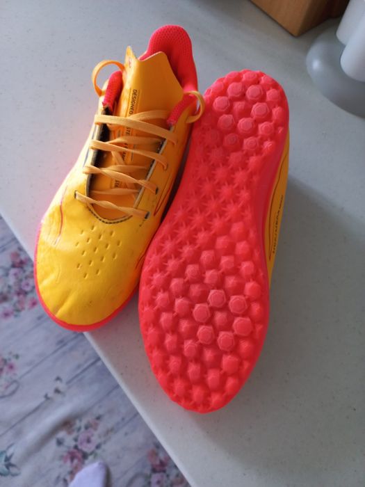 Ghete  pentru fotbal,Nr.36