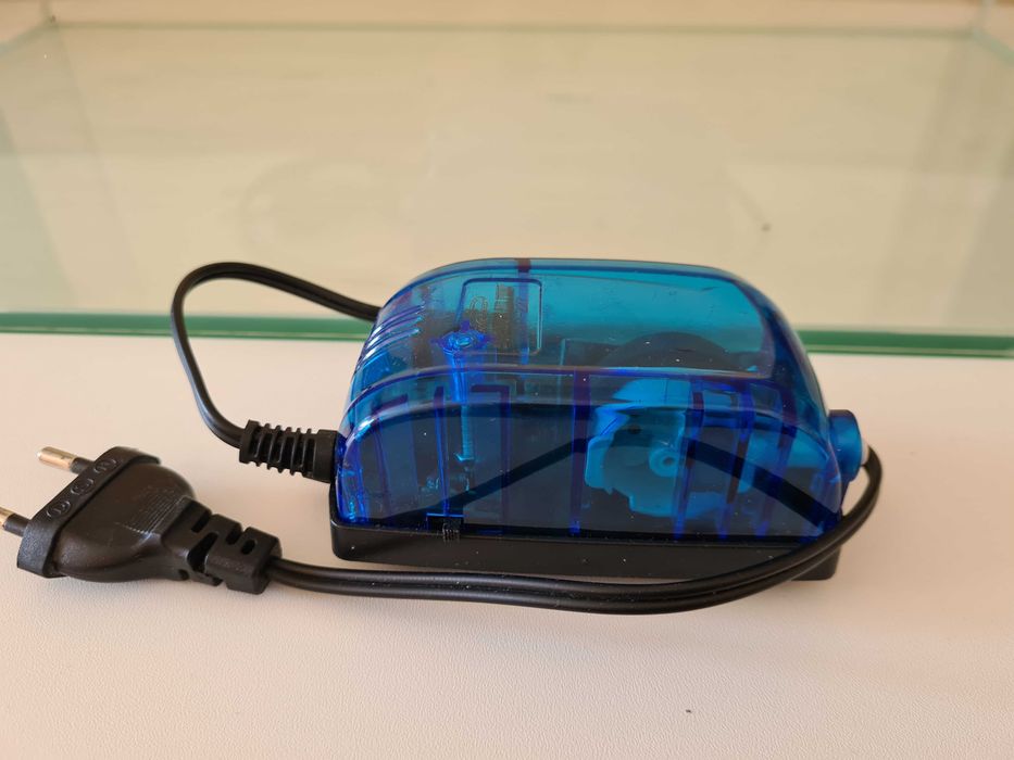 Аквариум 50 литра и компресор, батерия Bosch 1,5Ah, гръб Samsung S10+