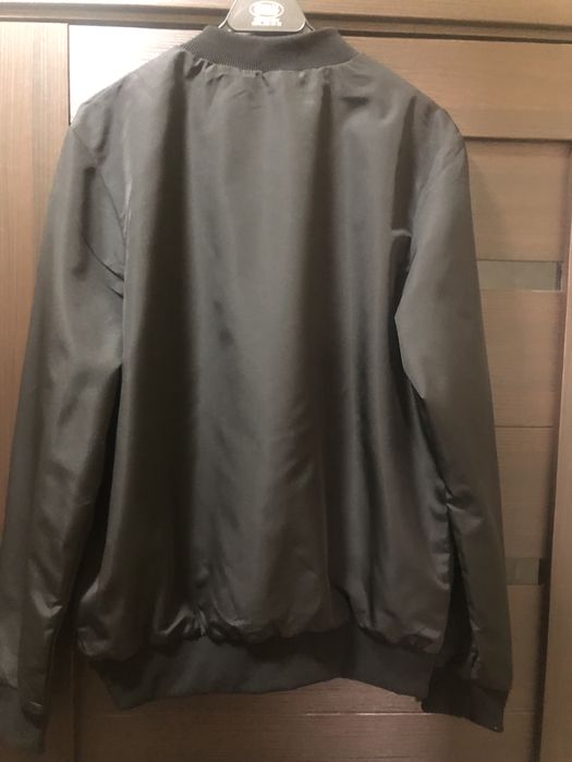 Ветровка  мужская черного цвета