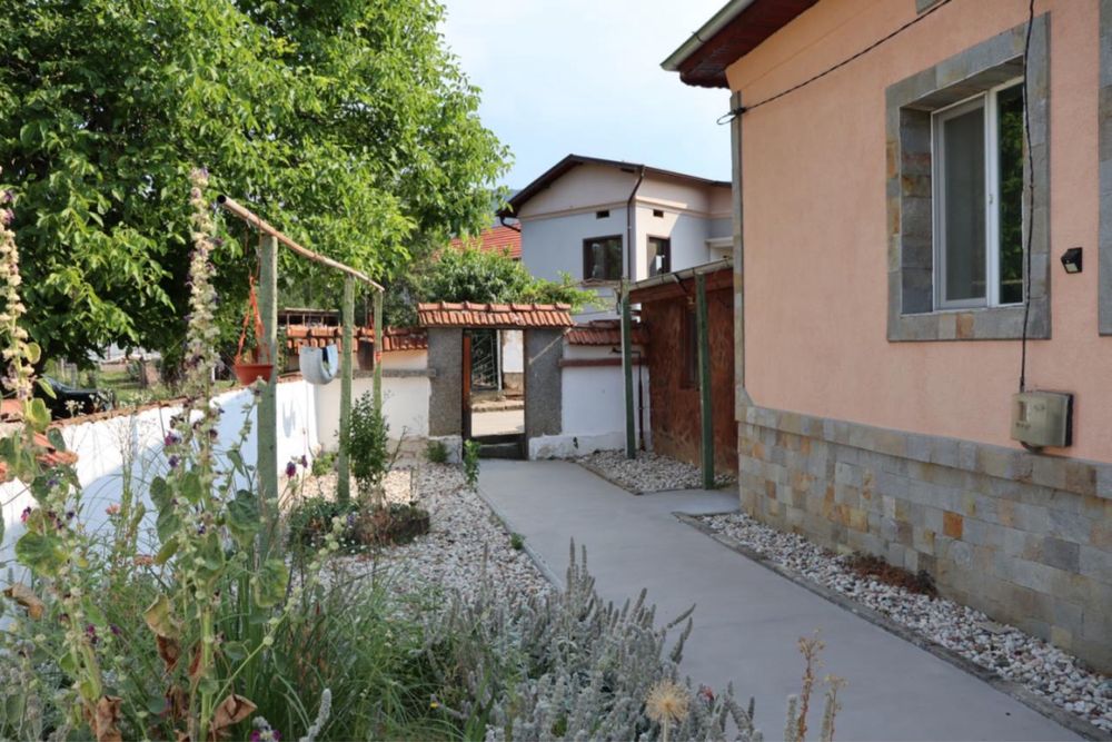 Продава се Къща в с. Разлив, Област София-област - 200 кв.м за 800 €/кв.м - Снимка #10