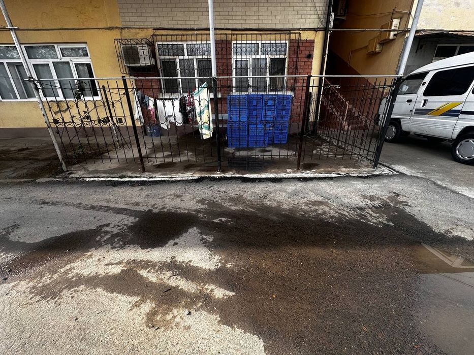 Продаются 3х комнатная квартира Кирпичный дом Келес 1 этаж с Огородом