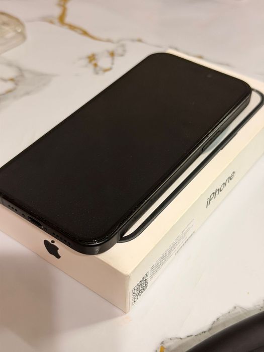 Iphone 15 256gb б/у