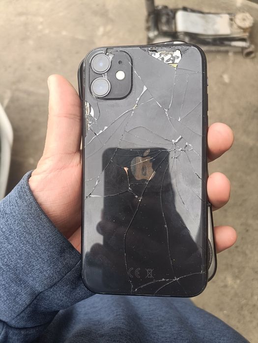 iPhone 11 128gb akb100