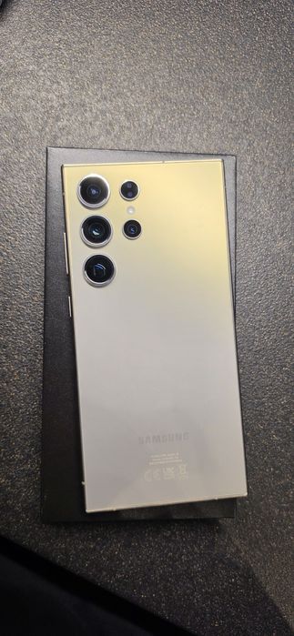 Samsung Galaxy S24 ultra grey  сив