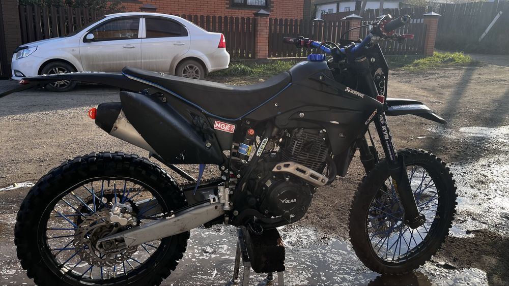 Продам эндуро 300куб