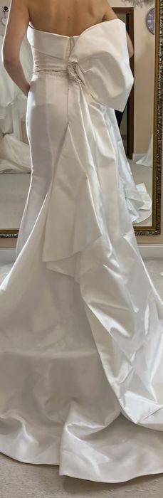 Vând rochie de mireasă