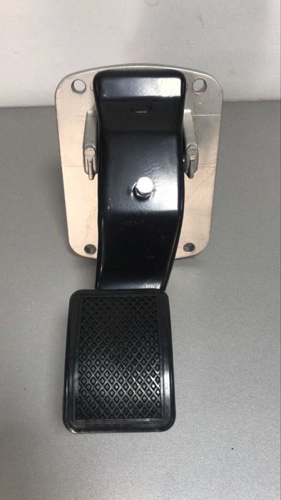 Главный тормозной кран с педалью КАМАЗ ЕВРО