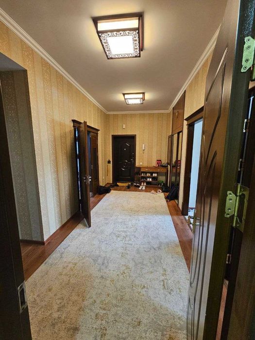 Продается 3 х комнатная квартира, Алмазарский район, по улице Нурофшон