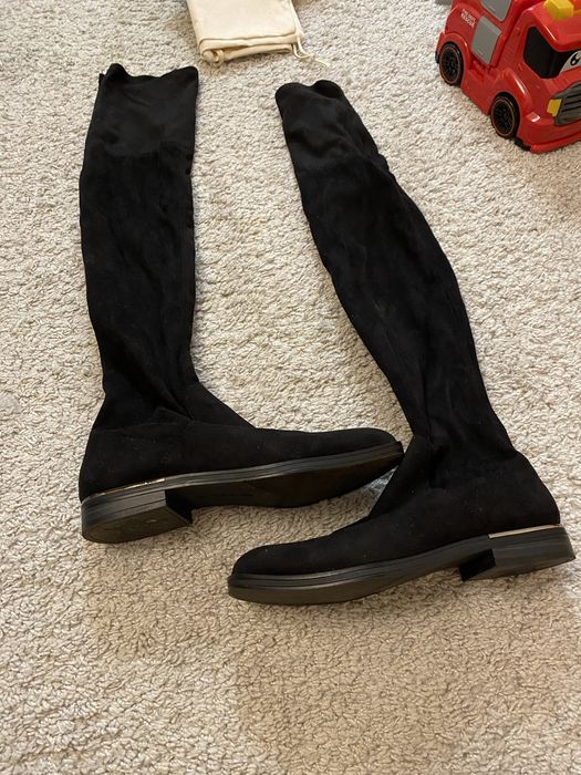 Cizme pe picior bershka si mk