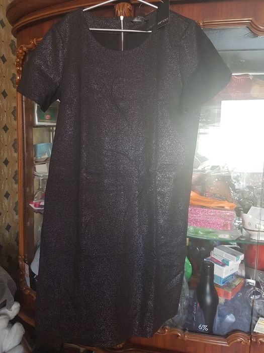 Платье. Одежда из Германии. Новая.