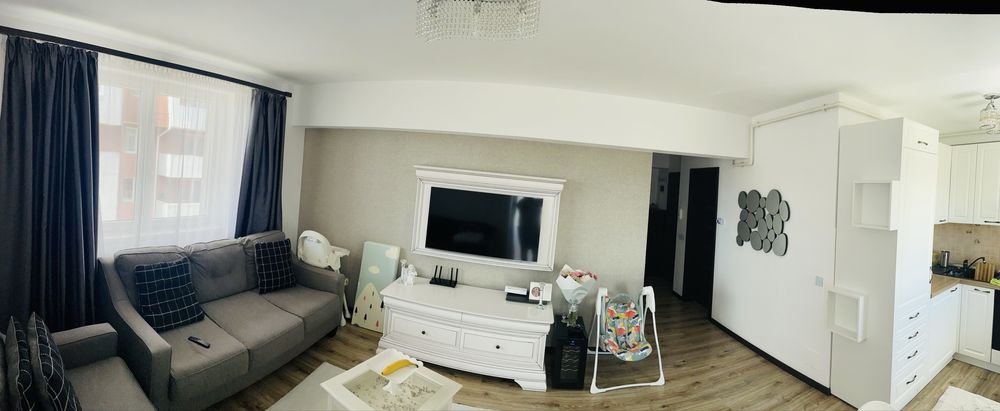 Vând Apartament  3 camere -zona Stadion - loc de parcare inclus