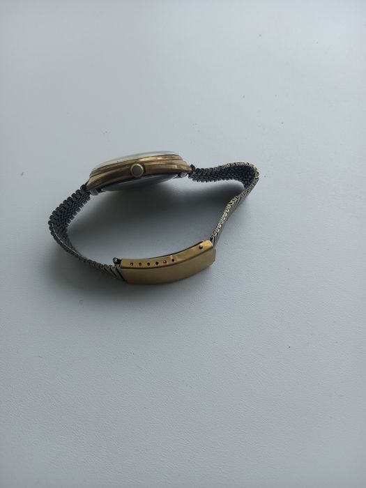 Позолоченные часы Ракета