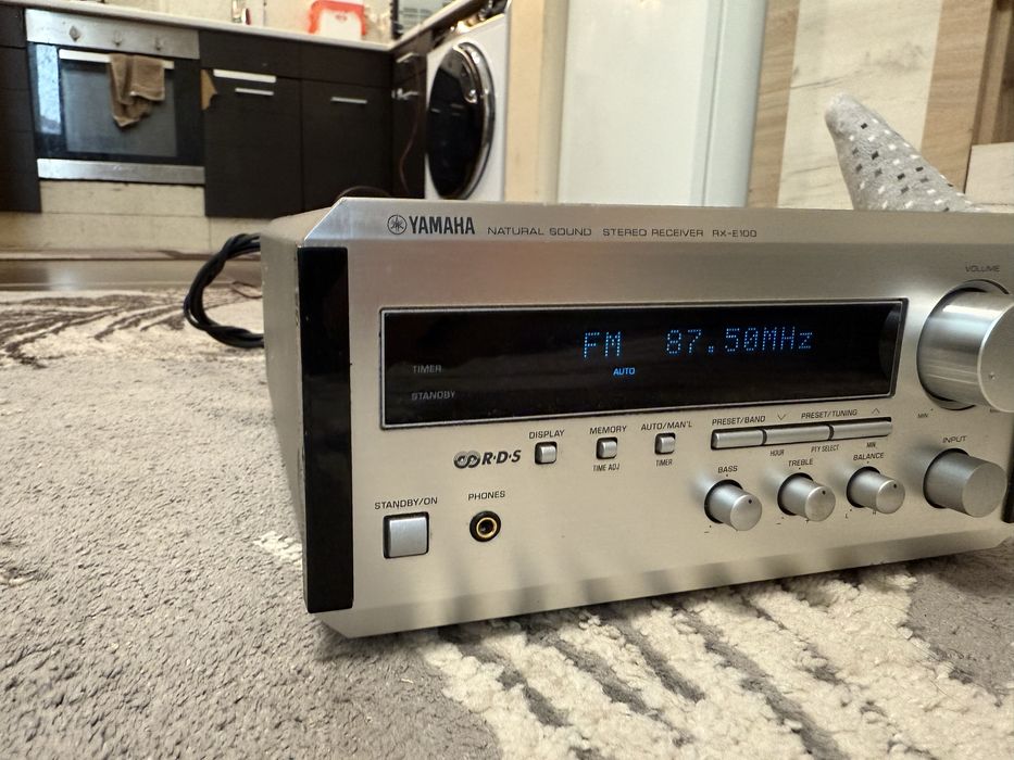 Yamaha RX-E100 мини ресивър