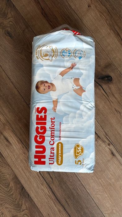 Подгузники huggies