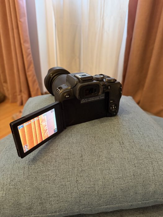 Oferta Pachet! Canon R10 + Obiectiv 18-150 + Stabilizator Ronin SC