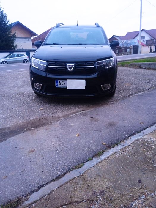 Vând Logan impecabil