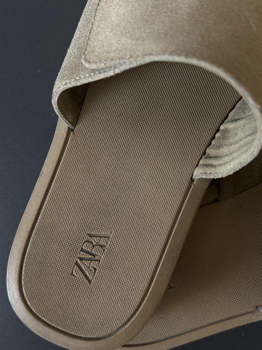 Мужские тапочки ZARA