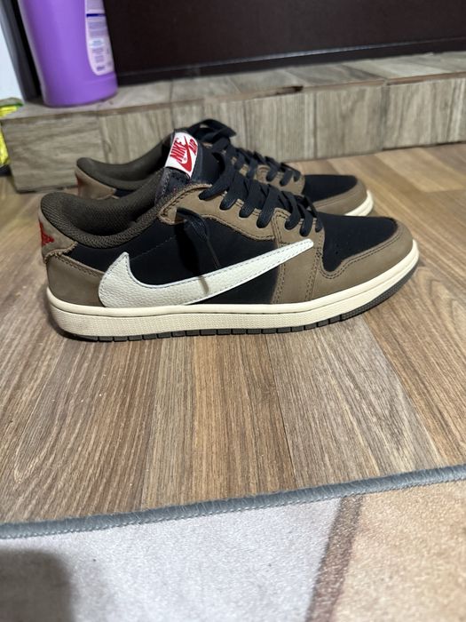 Air jordan low cactus jack